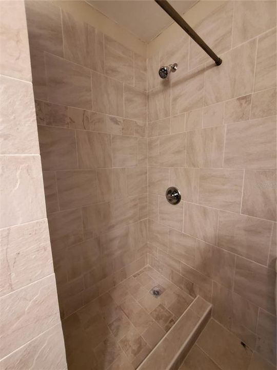 В аренду: $1,750 (2 спален, 2 ванн, 960 Квадратных фут)
