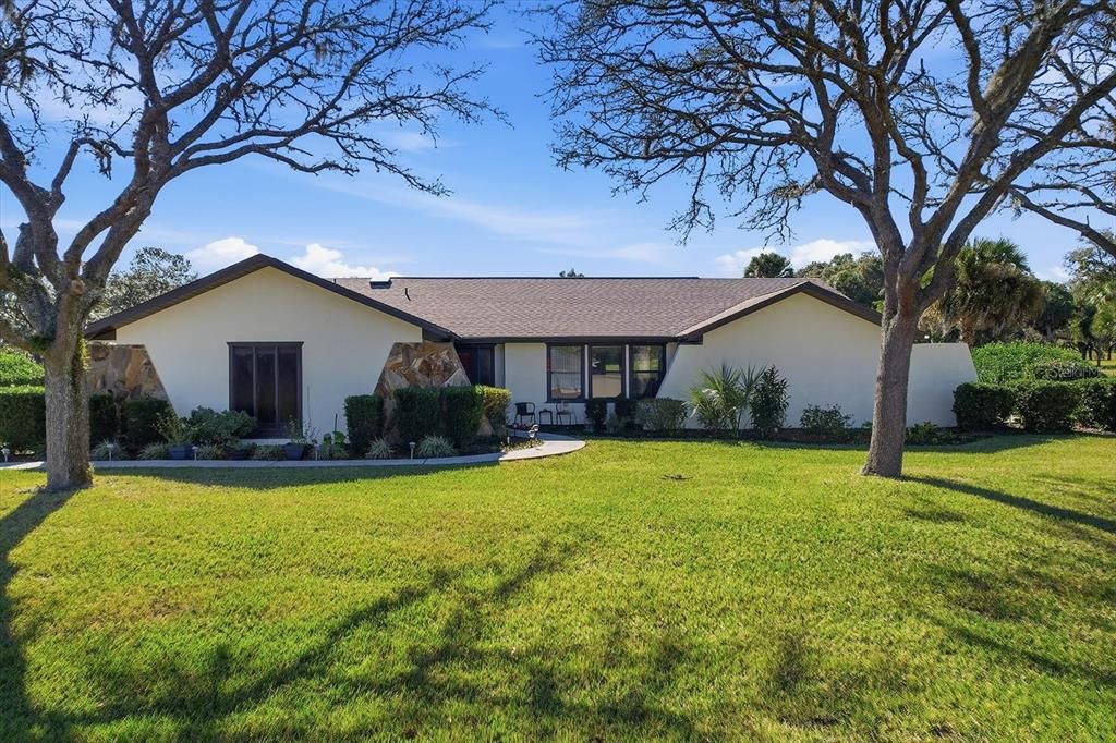Active With Contract: $310,000 (3 beds, 2 baths, 2008 Square Feet)