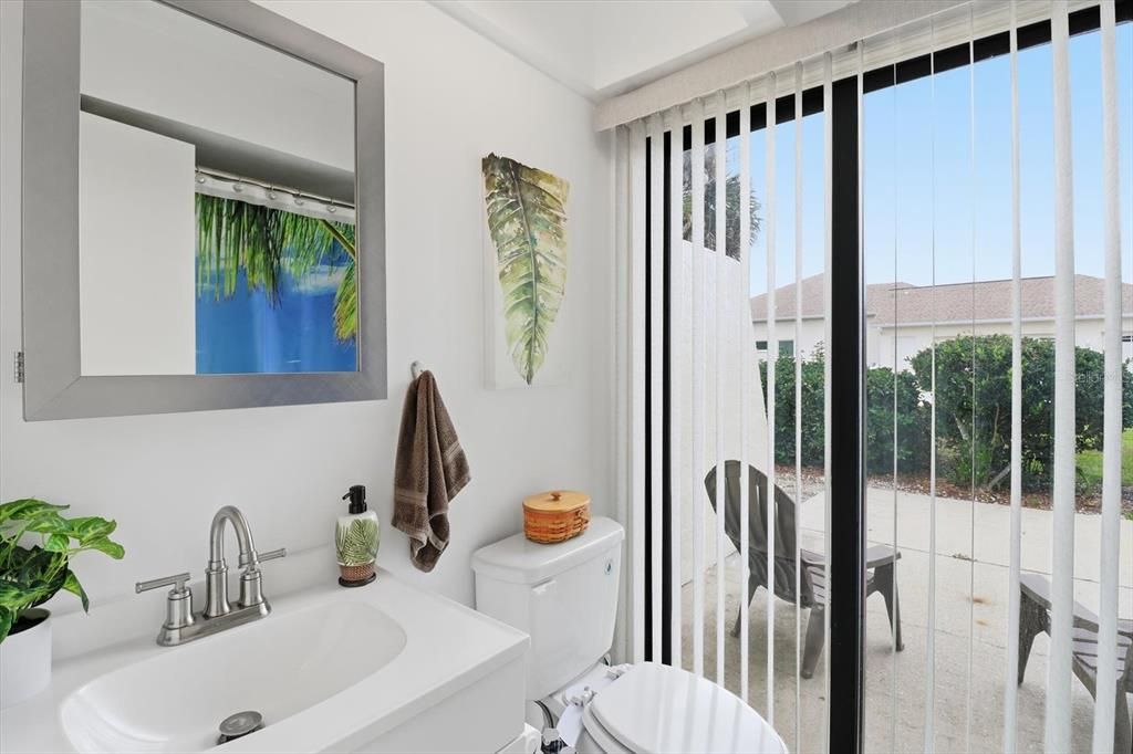 Active With Contract: $310,000 (3 beds, 2 baths, 2008 Square Feet)