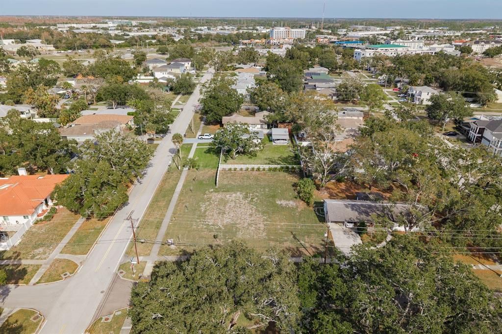 For Sale: $500,000 (0.34 acres)