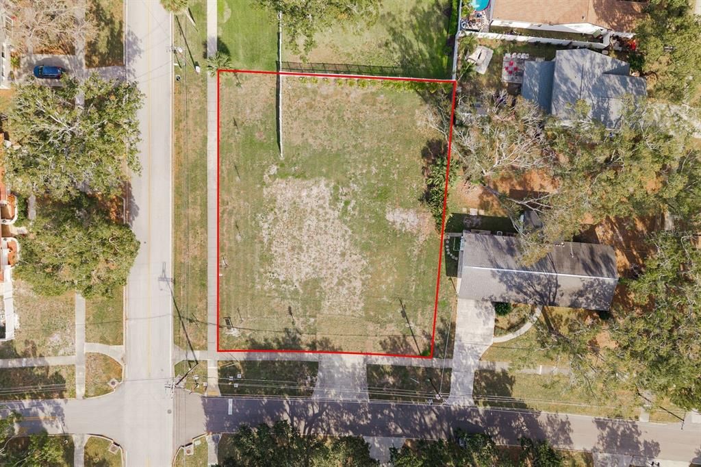 For Sale: $500,000 (0.34 acres)