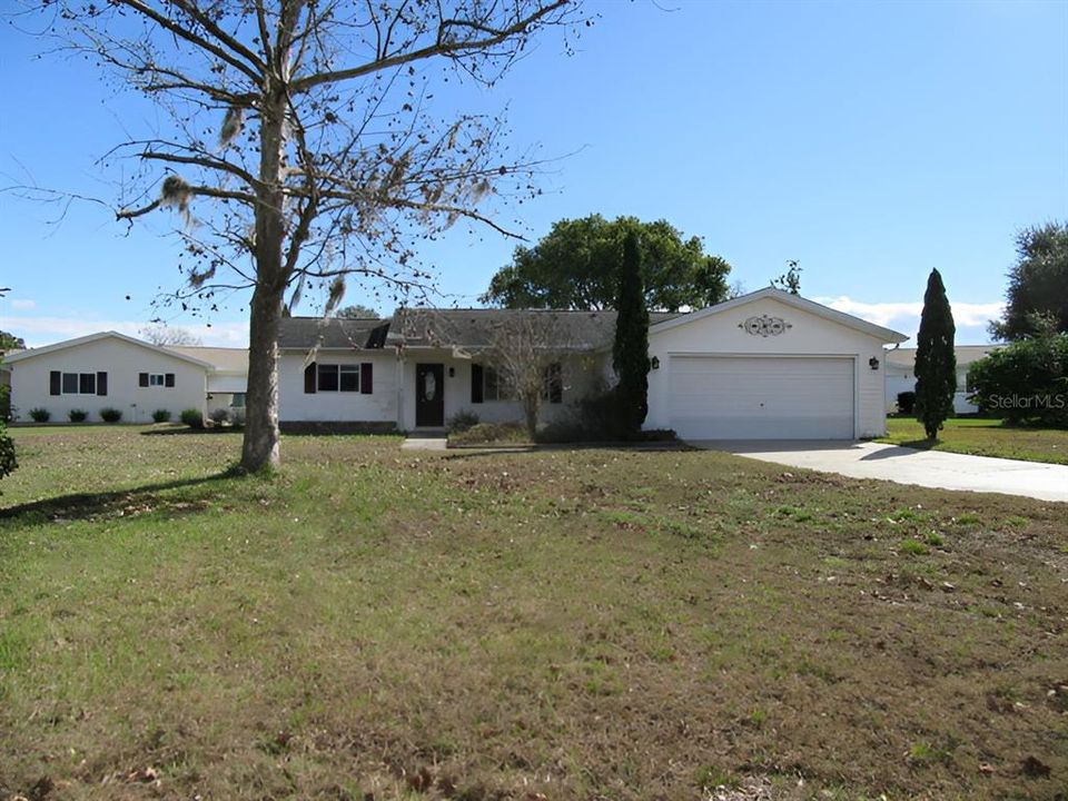 Active With Contract: $149,900 (2 beds, 2 baths, 1296 Square Feet)