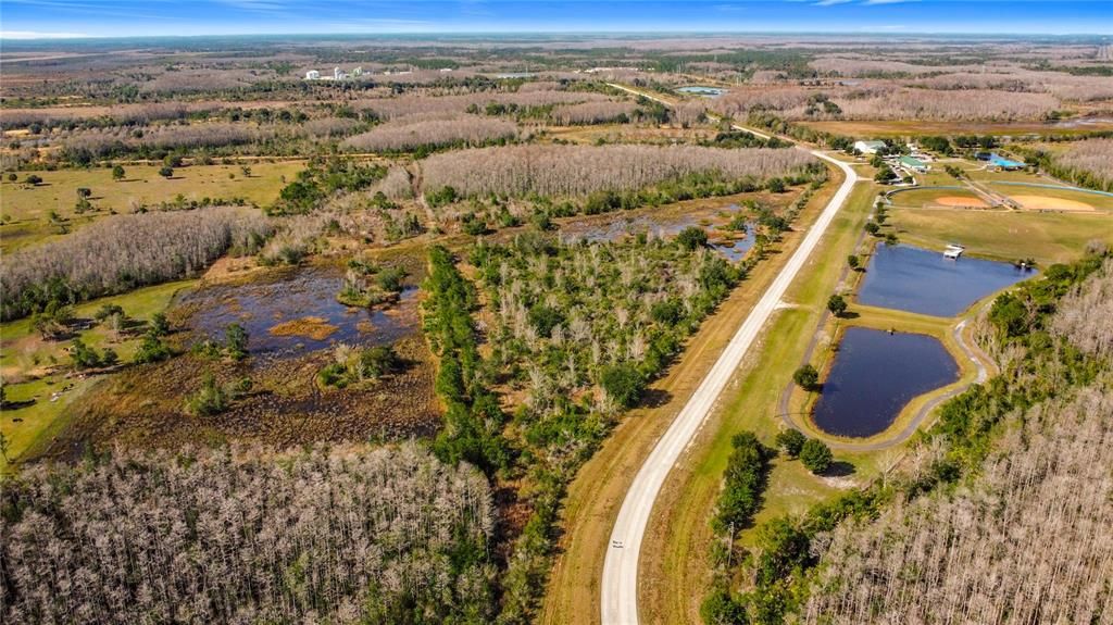 待售: $255,000 (5.01 acres)