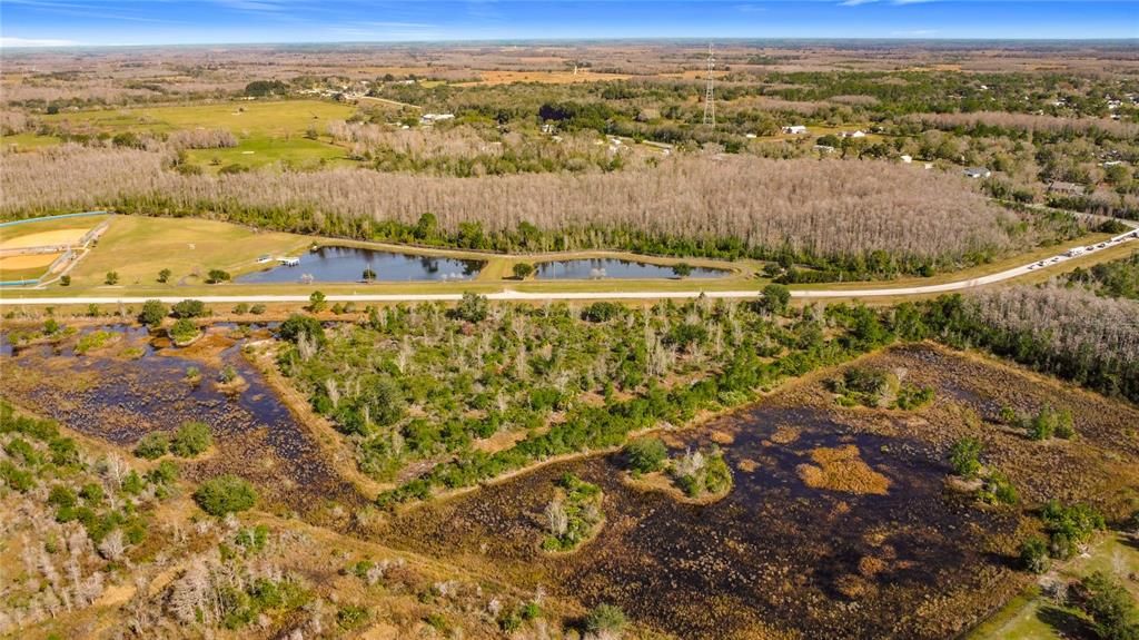 待售: $255,000 (5.01 acres)