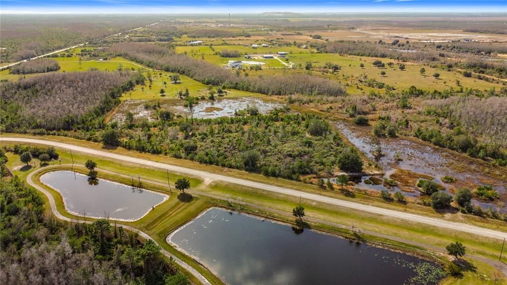 待售: $255,000 (5.01 acres)
