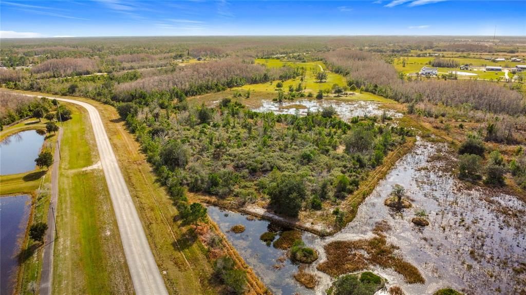 待售: $255,000 (5.01 acres)