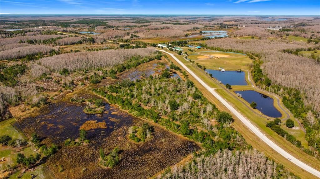 待售: $255,000 (5.01 acres)