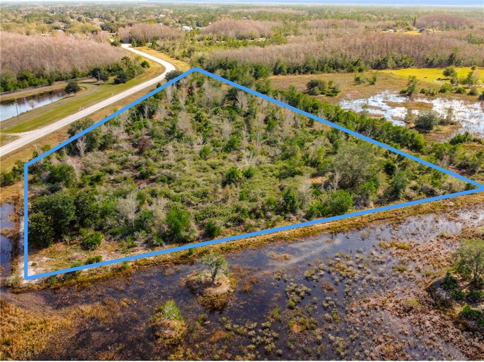 待售: $255,000 (5.01 acres)