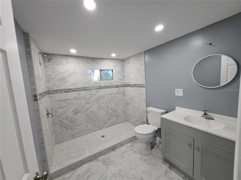 For Sale: $114,900 (2 beds, 1 baths, 1234 Square Feet)