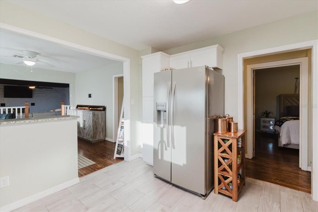 For Sale: $600,000 (4 beds, 2 baths, 2706 Square Feet)
