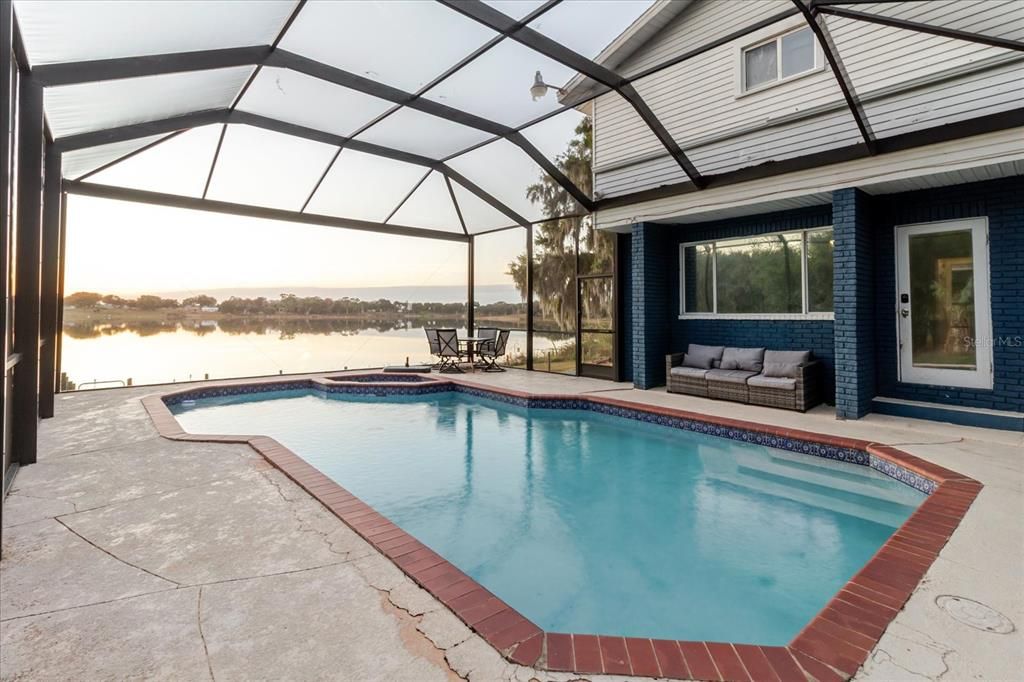For Sale: $600,000 (4 beds, 2 baths, 2706 Square Feet)