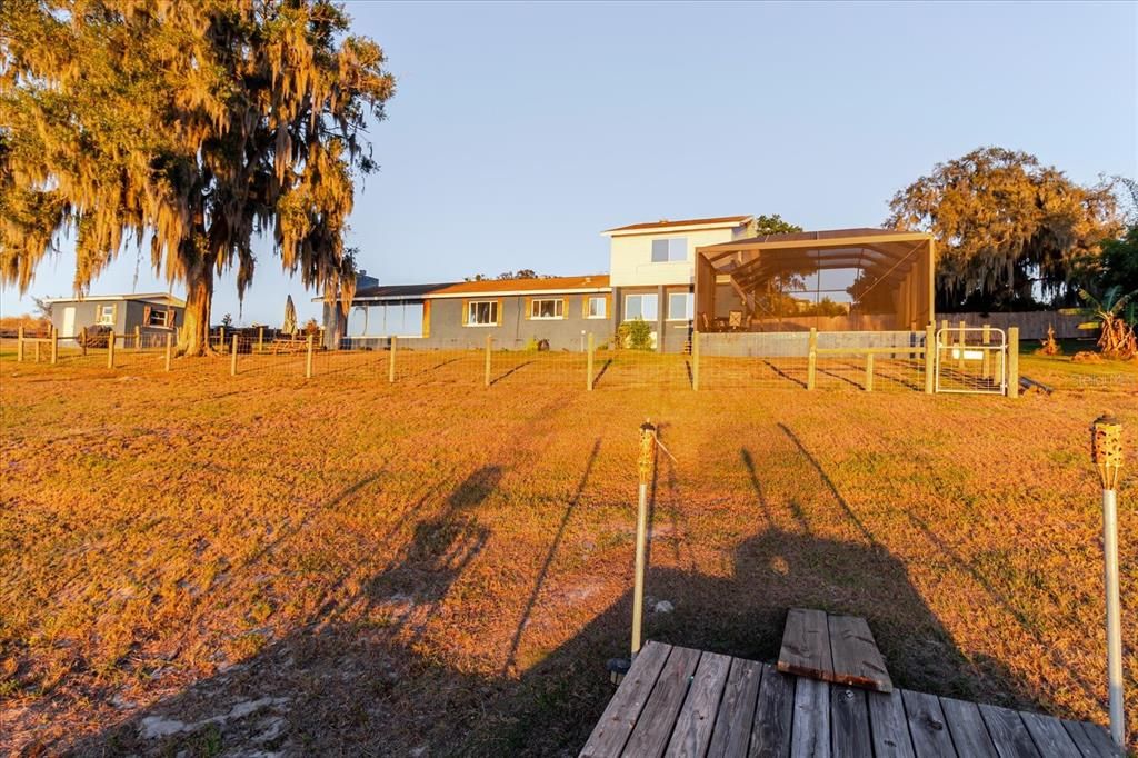 For Sale: $600,000 (4 beds, 2 baths, 2706 Square Feet)