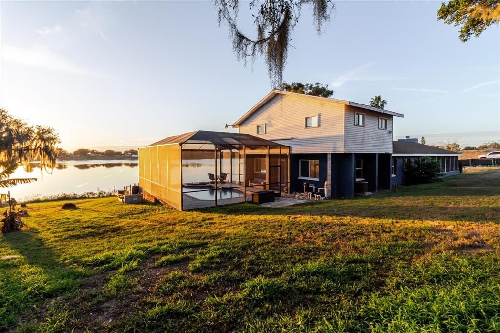 For Sale: $600,000 (4 beds, 2 baths, 2706 Square Feet)