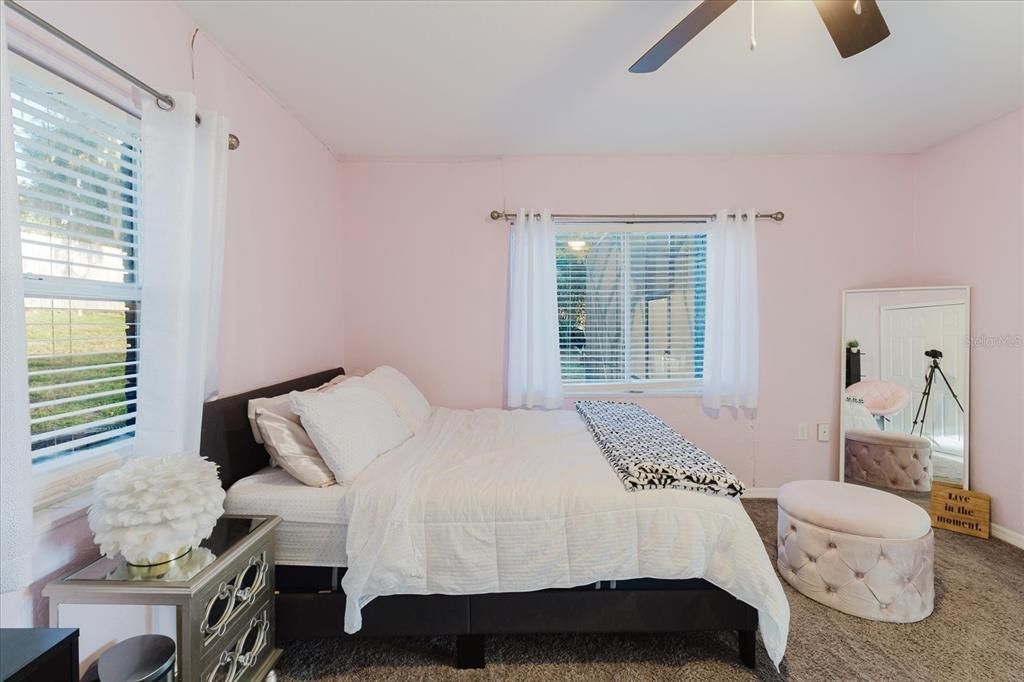 For Sale: $600,000 (4 beds, 2 baths, 2706 Square Feet)