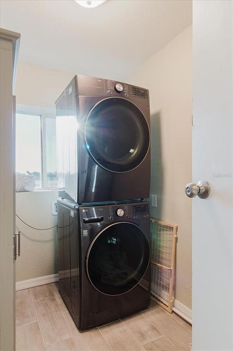 For Sale: $600,000 (4 beds, 2 baths, 2706 Square Feet)
