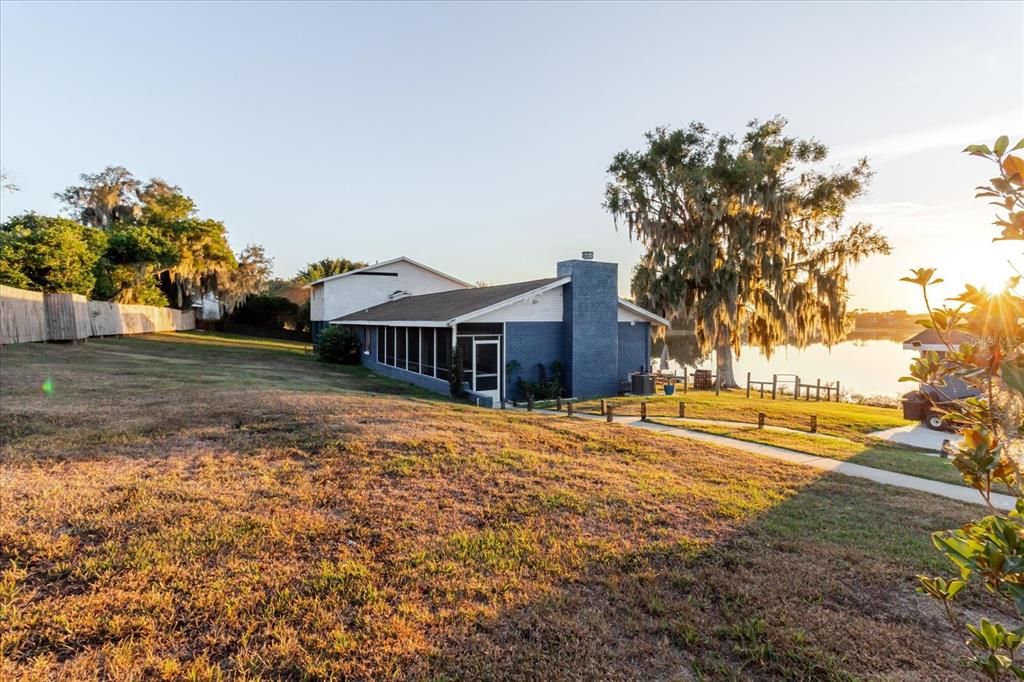 For Sale: $600,000 (4 beds, 2 baths, 2706 Square Feet)