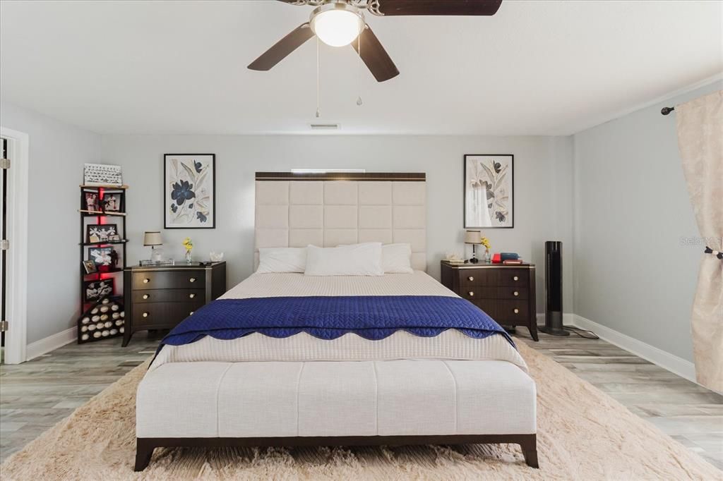 For Sale: $600,000 (4 beds, 2 baths, 2706 Square Feet)