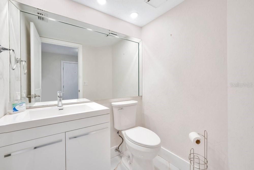 For Sale: $500,000 (3 beds, 2 baths, 1823 Square Feet)