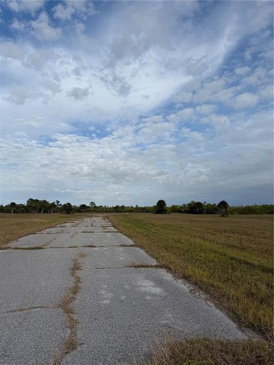 待售: $12,500 (0.19 acres)