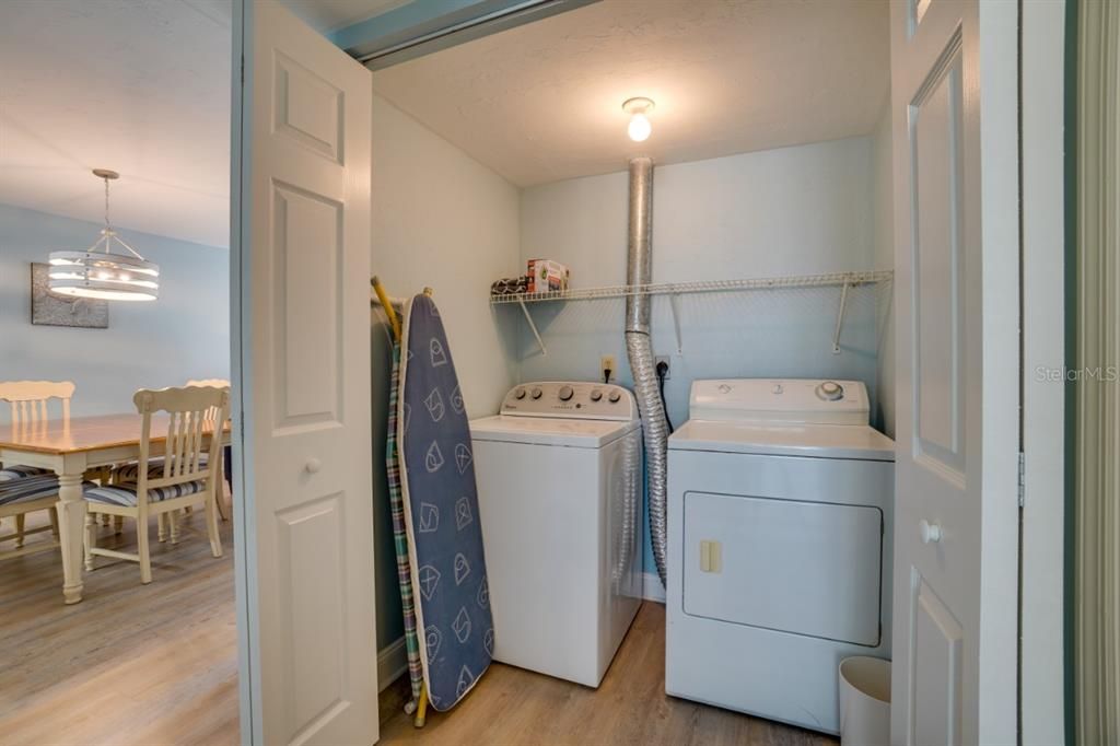 For Sale: $545,500 (2 beds, 2 baths, 1080 Square Feet)