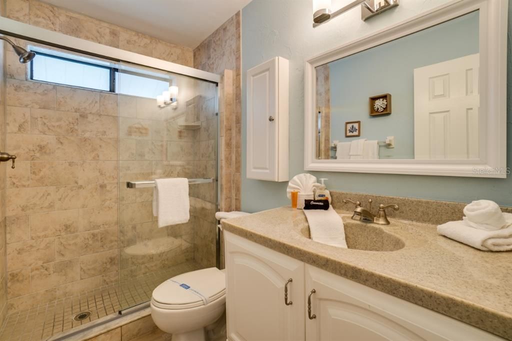 For Sale: $545,500 (2 beds, 2 baths, 1080 Square Feet)