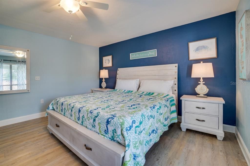 For Sale: $545,500 (2 beds, 2 baths, 1080 Square Feet)