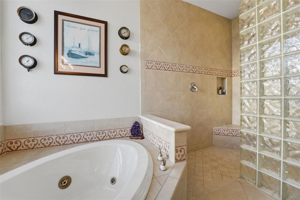 Active With Contract: $749,900 (3 beds, 2 baths, 2034 Square Feet)