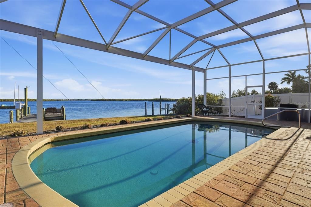 Active With Contract: $749,900 (3 beds, 2 baths, 2034 Square Feet)
