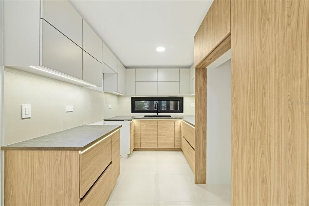 En Venta: $320,000 (3 camas, 2 baños, 1044 Pies cuadrados)
