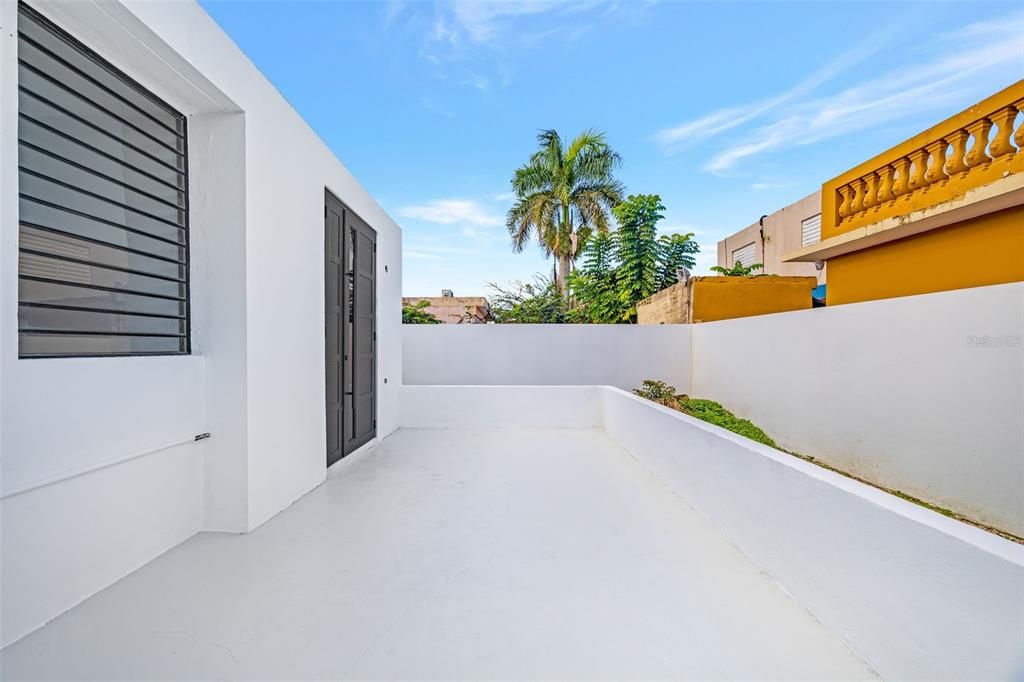 En Venta: $320,000 (3 camas, 2 baños, 1044 Pies cuadrados)