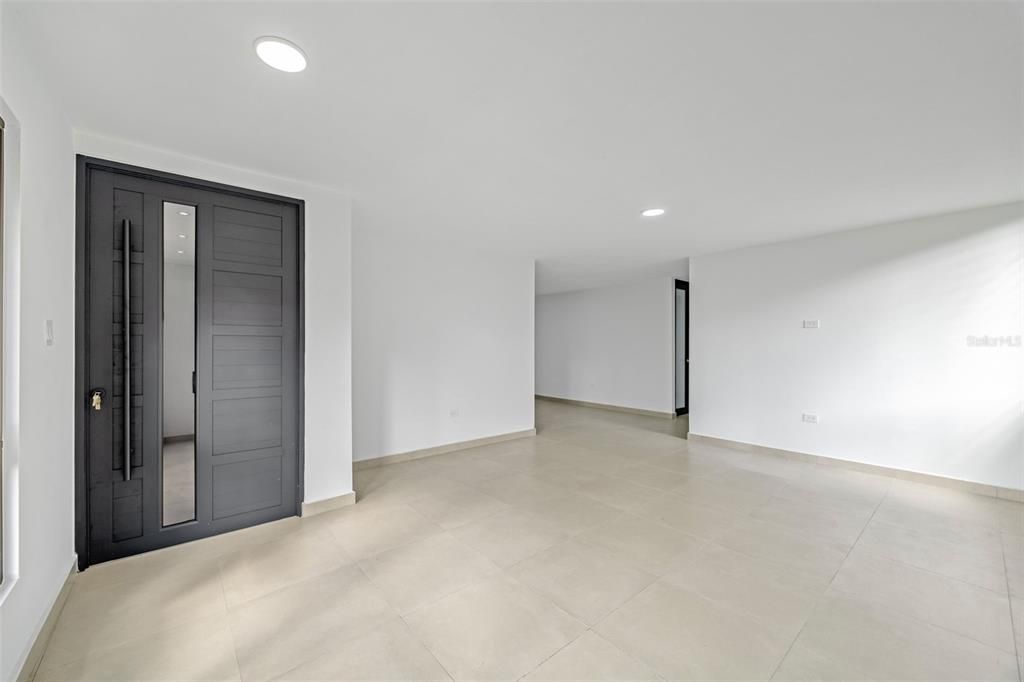 En Venta: $320,000 (3 camas, 2 baños, 1044 Pies cuadrados)