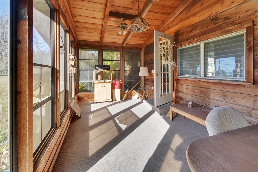 На продажу: $950,000 (2 спален, 1 ванн, 850 Квадратных фут)