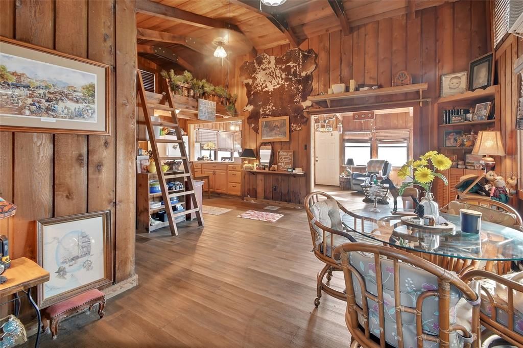 На продажу: $950,000 (2 спален, 1 ванн, 850 Квадратных фут)