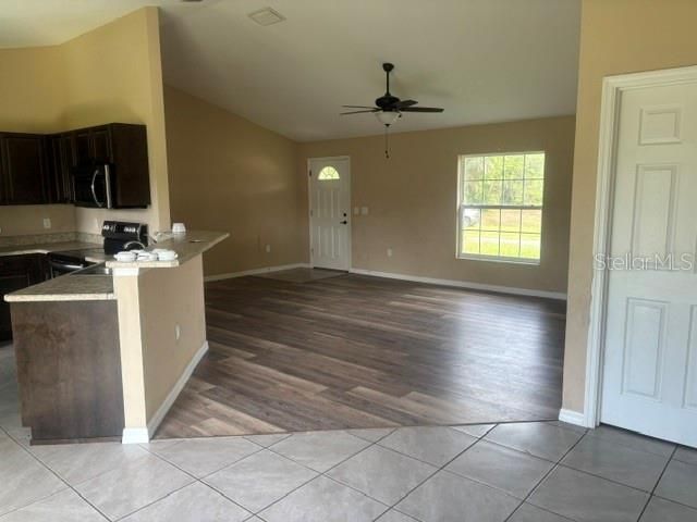Active With Contract: $209,000 (3 beds, 2 baths, 1327 Square Feet)