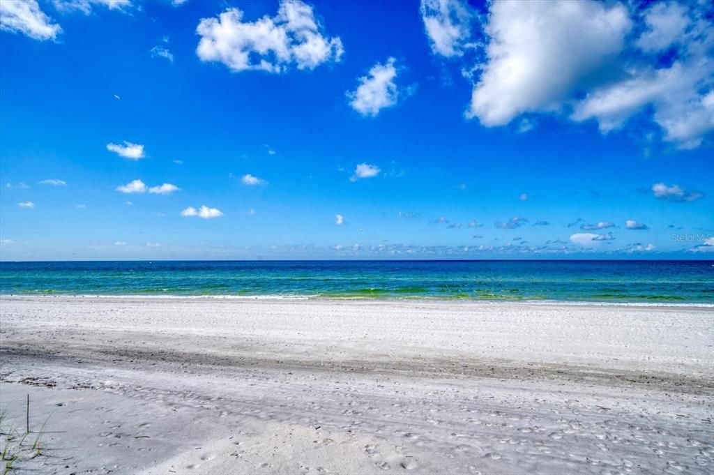 На продажу: $4,999,000 (4 спален, 5 ванн, 4357 Квадратных фут)