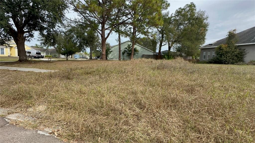 En Venta: $180,000 (0.47 acres)