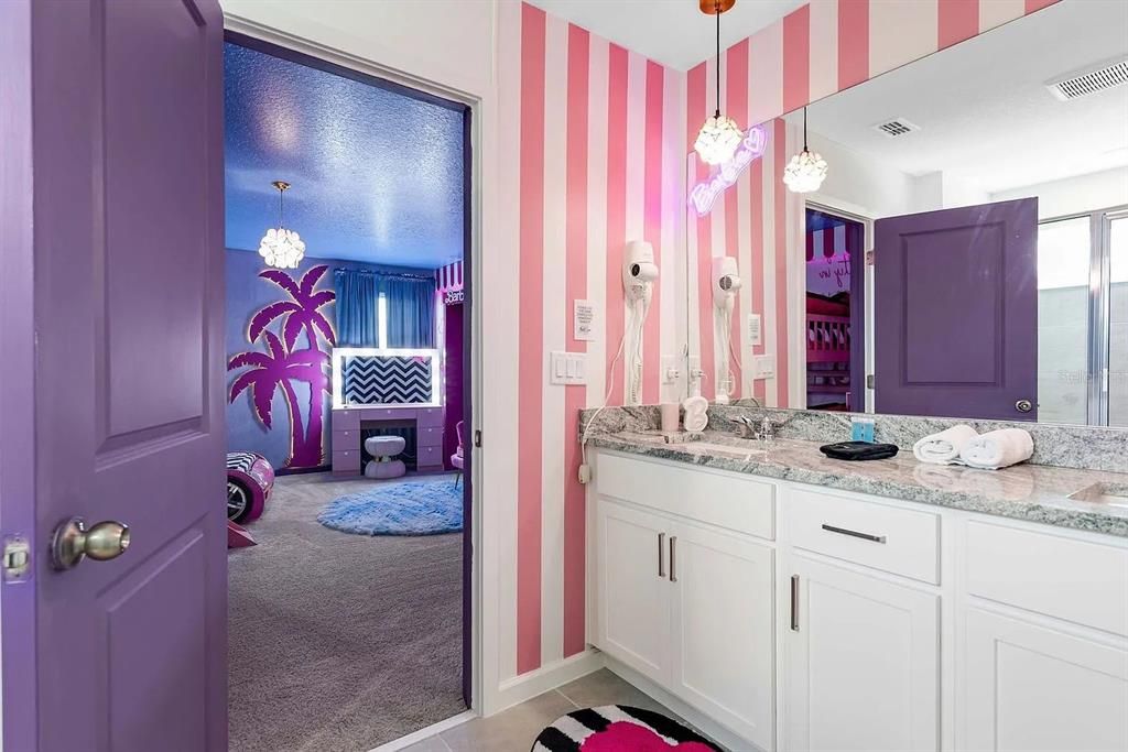 En Venta: $1,195,000 (9 camas, 6 baños, 4166 Pies cuadrados)
