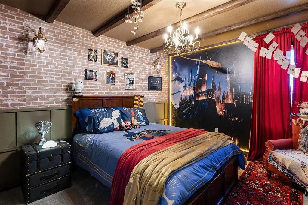 En Venta: $1,195,000 (9 camas, 6 baños, 4166 Pies cuadrados)