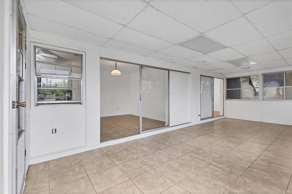 Activo con contrato: $209,000 (3 camas, 2 baños, 1329 Pies cuadrados)