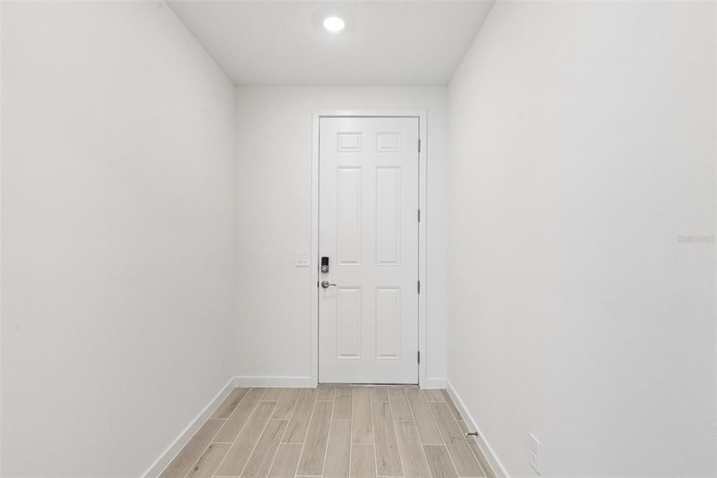 Activo con contrato: $362,990 (4 camas, 2 baños, 1817 Pies cuadrados)