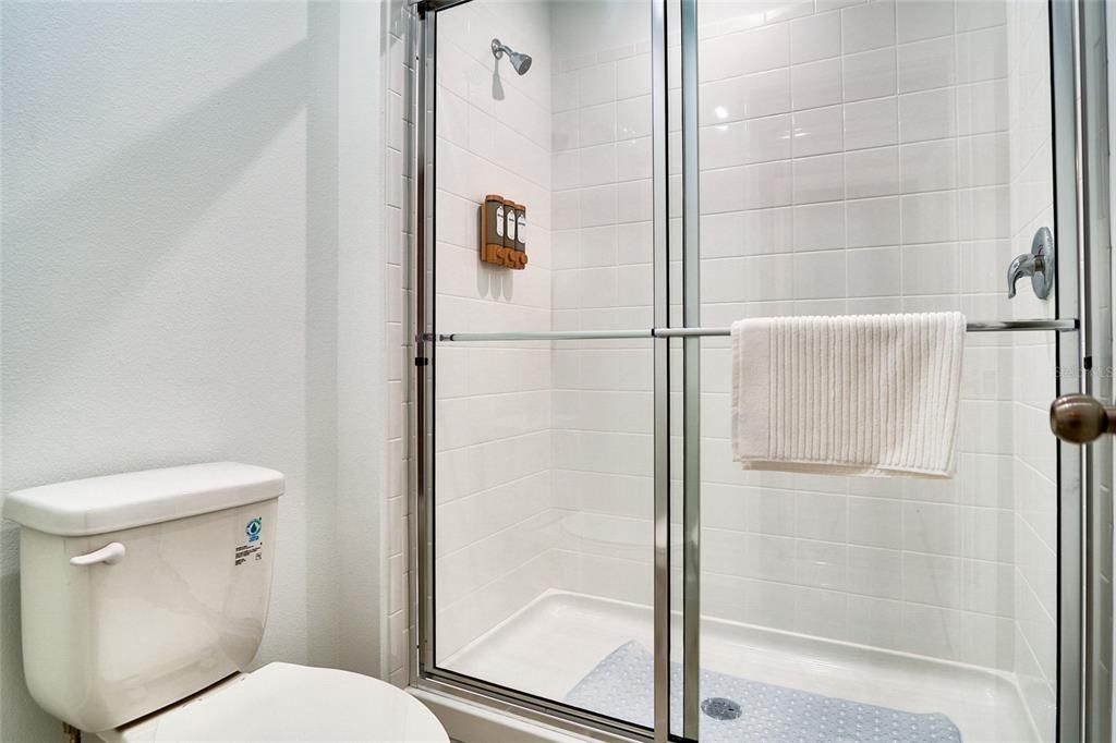 En Venta: $1,250,000 (10 camas, 6 baños, 4363 Pies cuadrados)