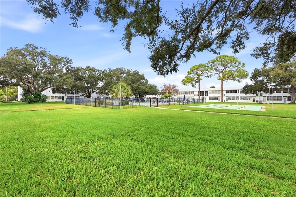 For Sale: $74,900 (1 beds, 1 baths, 650 Square Feet)