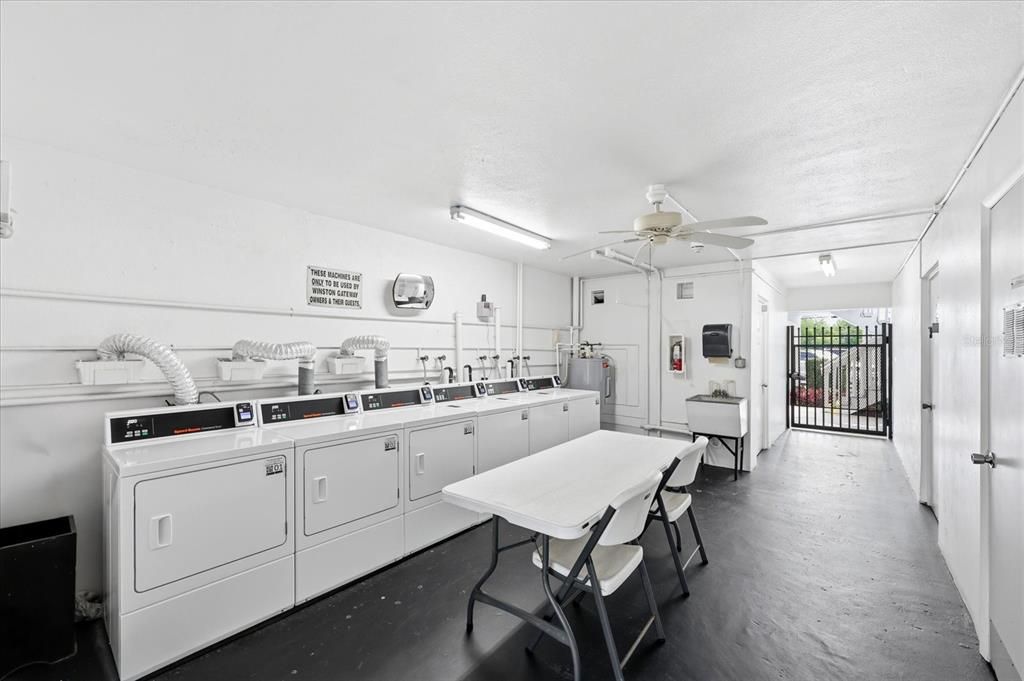 For Sale: $74,900 (1 beds, 1 baths, 650 Square Feet)