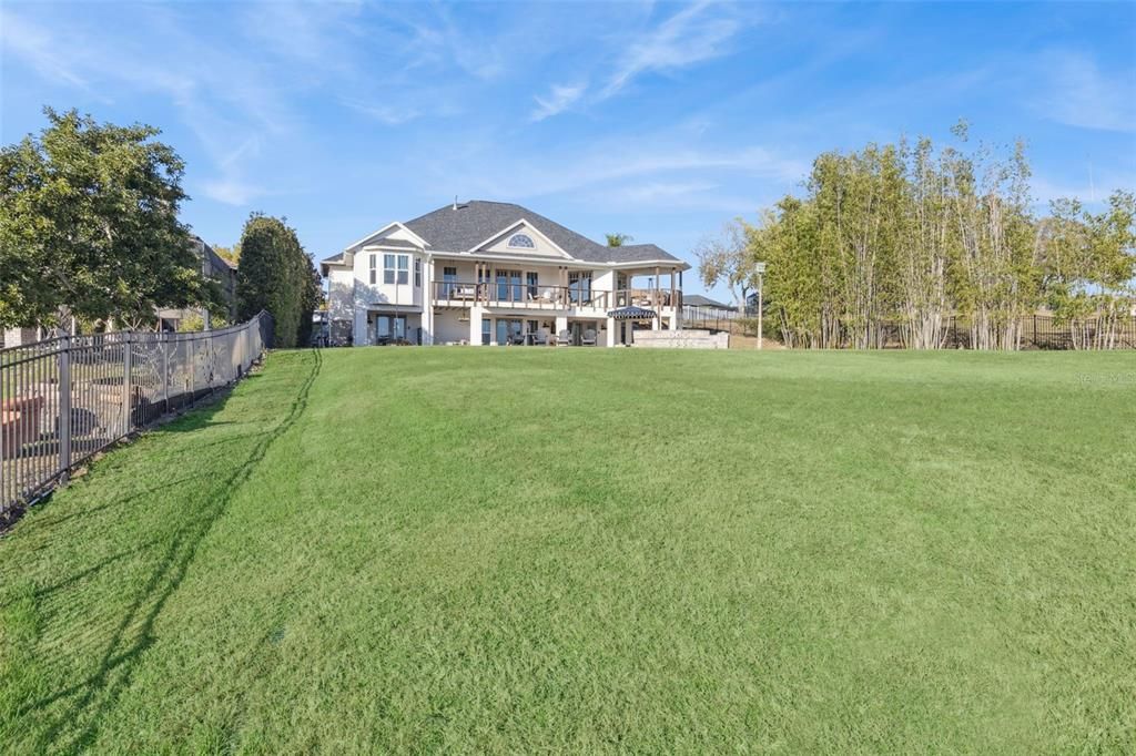 For Sale: $2,550,000 (5 beds, 5 baths, 4711 Square Feet)