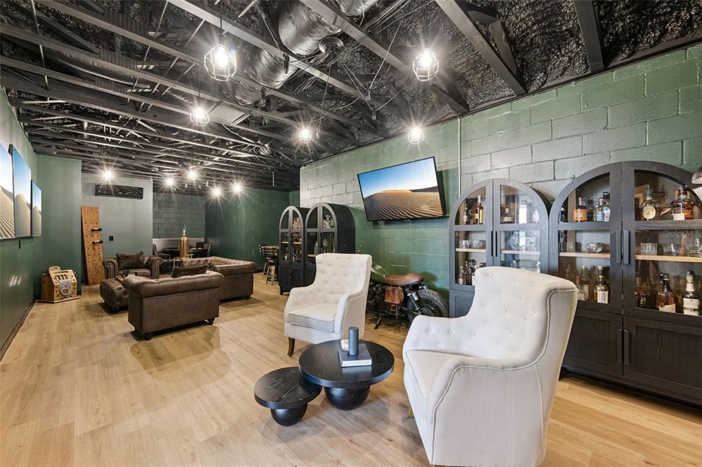 For Sale: $2,550,000 (5 beds, 5 baths, 4711 Square Feet)