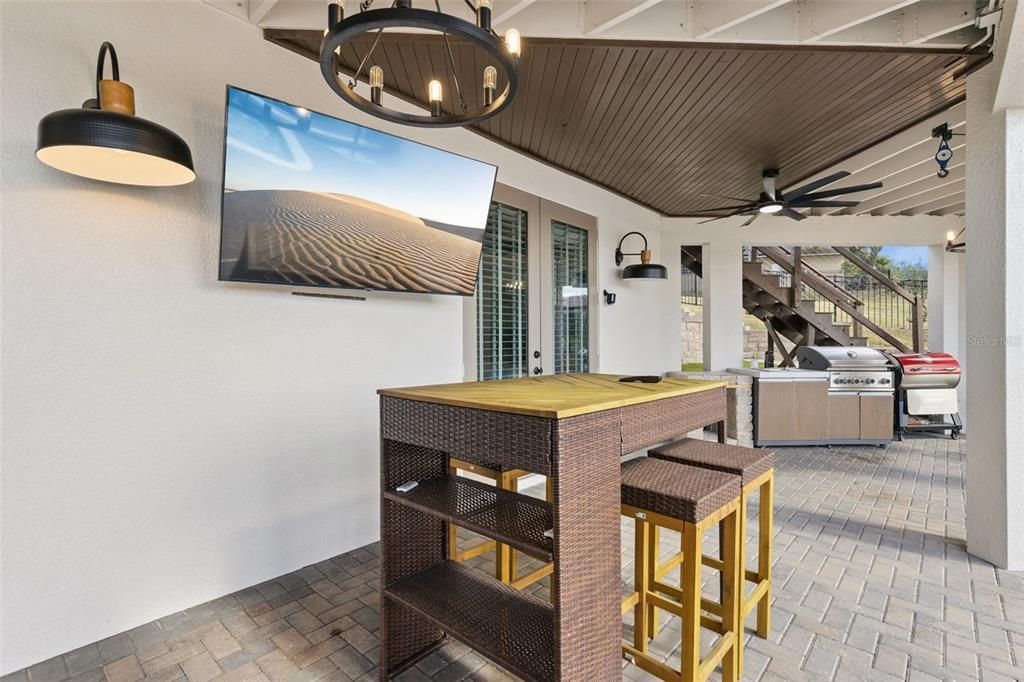 For Sale: $2,550,000 (5 beds, 5 baths, 4711 Square Feet)