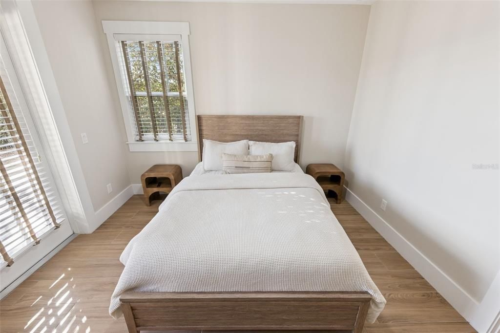 For Sale: $2,550,000 (5 beds, 5 baths, 4711 Square Feet)