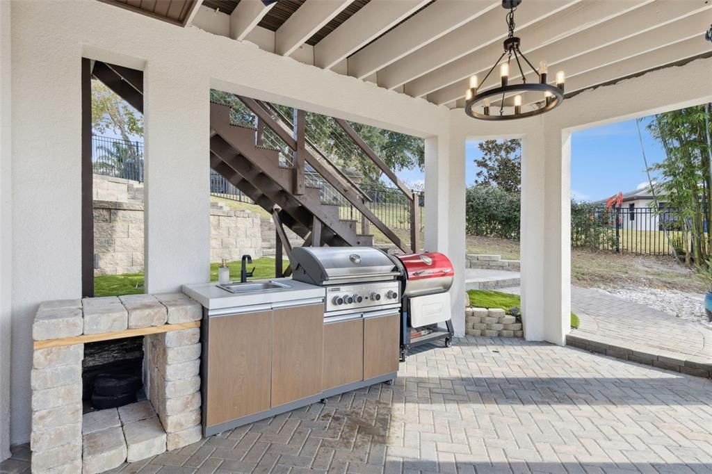 For Sale: $2,550,000 (5 beds, 5 baths, 4711 Square Feet)