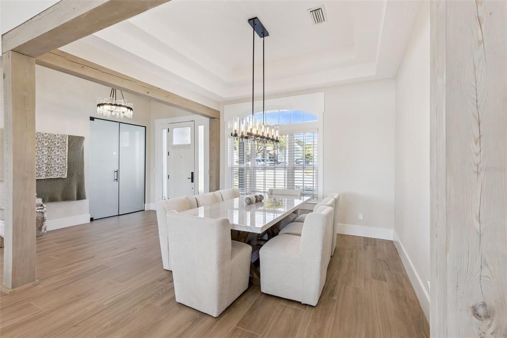 For Sale: $2,550,000 (5 beds, 5 baths, 4711 Square Feet)