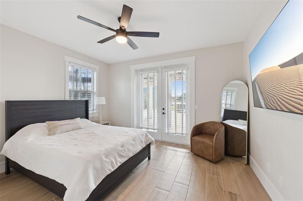For Sale: $2,550,000 (5 beds, 5 baths, 4711 Square Feet)